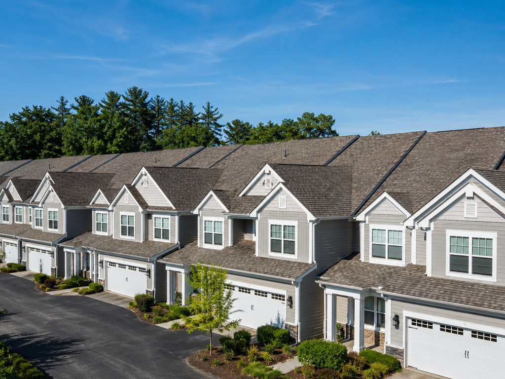Phased Roof Replacement Across a Lakewood Townhome Community